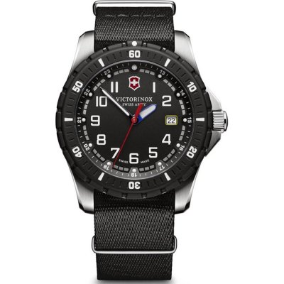 Montre Victorinox Swiss Army Maverick 241674.1
